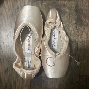 Russian Pointe Lumina Pointe Shoes